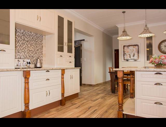 4 BEDROOM GOLF ESTATE FOR SALE IN EUPHORIA GOLF ESTATE